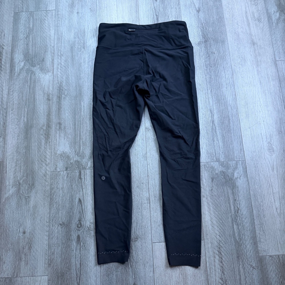 Lululemon Womens 12 Black Fast & Free Mesh Reflective 26" length